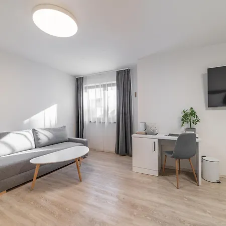 4 Guest house
