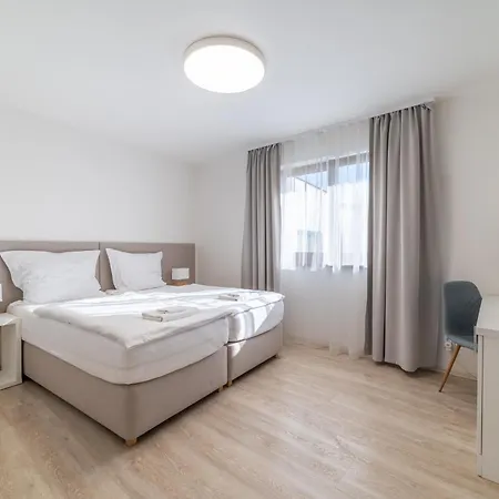 4 Guest house